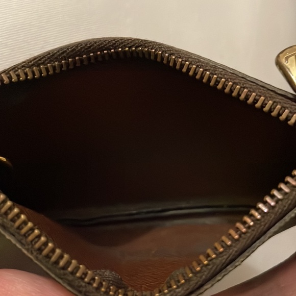 Authentic Louis Vuitton Monogram Key Cles - Picture 6 of 7